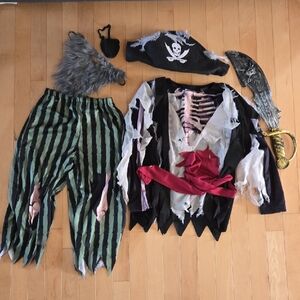 Kids Pirate Costume size 5/6